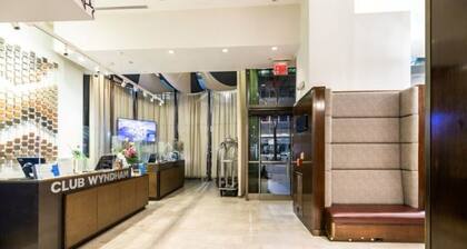 Wyndham Presidential Reserve, a luxury 2-bedroom condo in Midtown NYC.