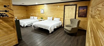 Charming Lodge with Cafe and game room in delightful Timpson