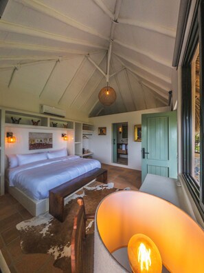 Casita Buho | Premium bedding, down duvets, Tempur-Pedic beds, in-room safe - Casa Las Almas - Adults Only (Santa María Tonameca)