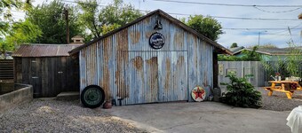 Two Block Walk to Old Town Cottonwood