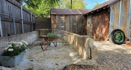 Two Block Walk to Old Town Cottonwood