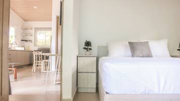 2 habitaciones, cuna de viaje, wifi gratis y ropa de cama