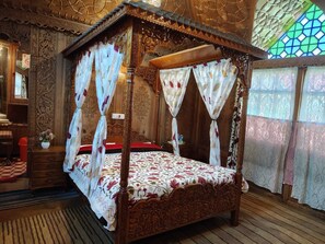 Luxury Suite | Free WiFi - New Alzira Heritage Group of Houseboats  (Srinagar)