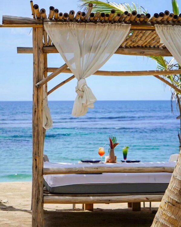 Private beach nearby - 9th Hole Villa (Guayacanes)