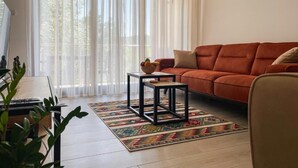 Comfort House, Patio, Lake View | Ruang tamu