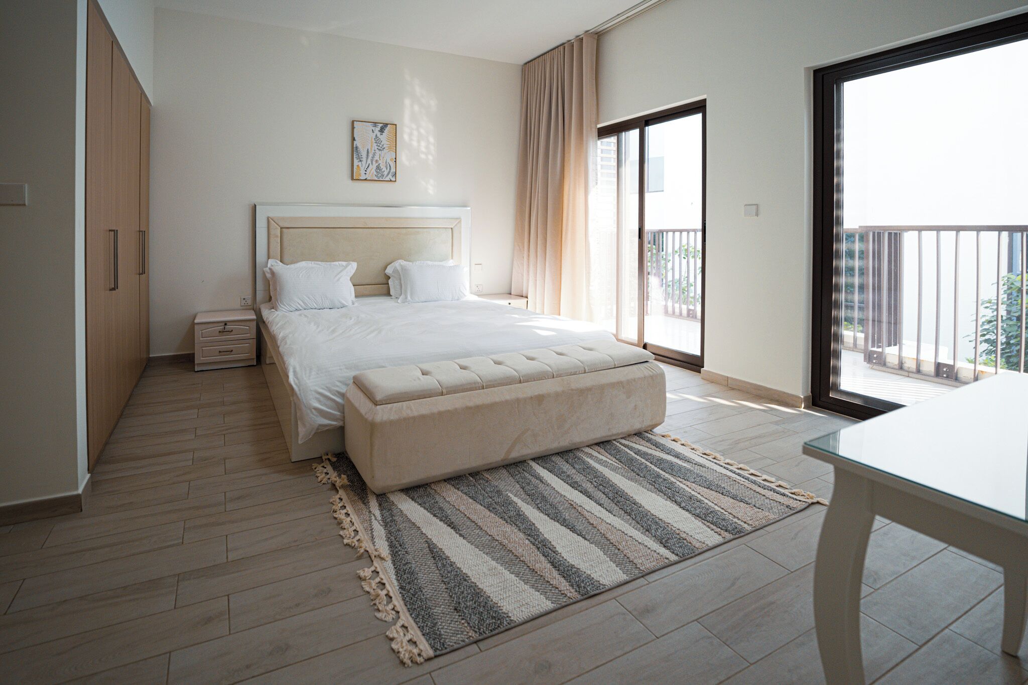 3 soverom, strykejern/-brett, wi-fi og sengetøy