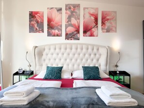 4 makuuhuonetta, työpöytä, silitysrauta/-lauta, Wi-Fi