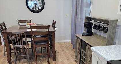 Fully renovated 3-bedroom house in Iowa City. Walking distance to Kinnick & UIHC