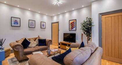 Cosy Walkers Retreat in Meltham Doggie Friendly