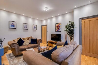 Cosy Walkers Retreat in Meltham Doggie Friendly