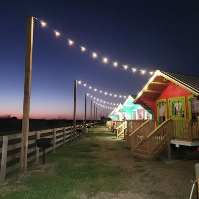 BOLI Bunkies, BOLI Bunkies Beach Glamping Cabins