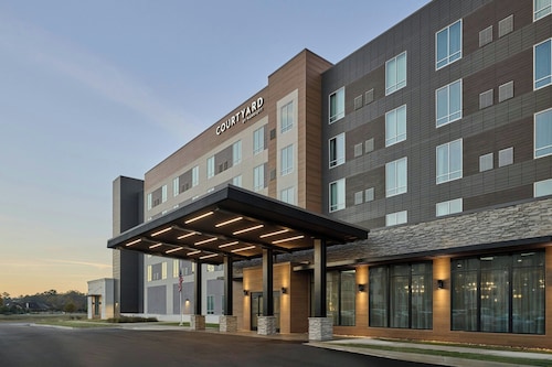 Courtyard by Marriott Huntsville-Madison