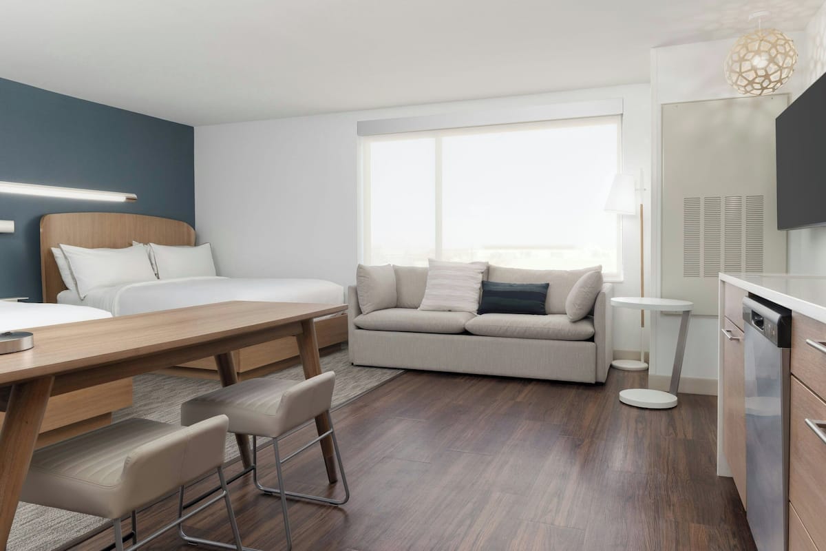 Desk, iron/ironing board, free WiFi, bed sheets