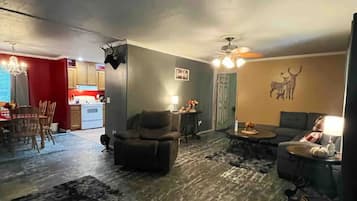 Smart TV, fireplace, table football, ping pong