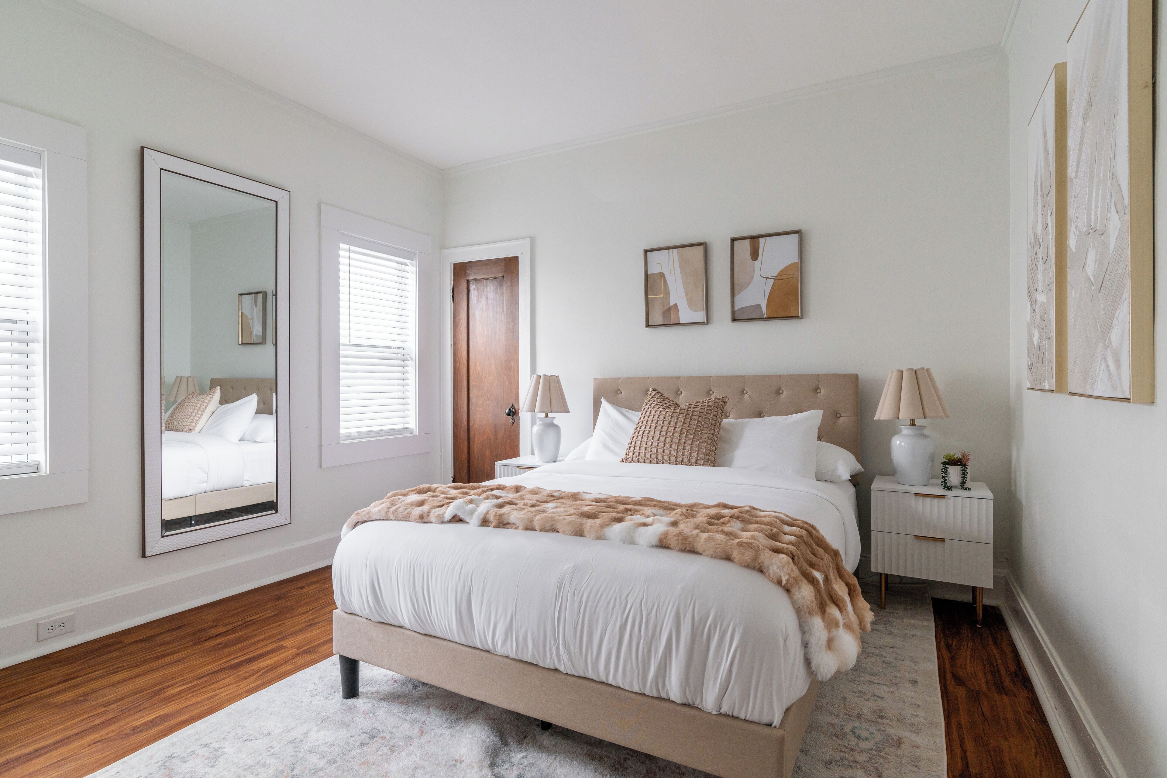 3 chambres, bureau, fer et planche à repasser, Wi-Fi gratuit