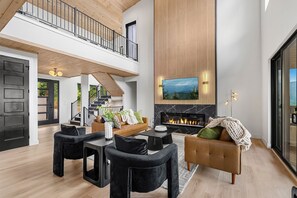 Smart-TV, peis, videospill og bøker