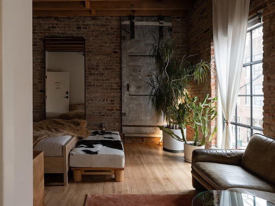 Standard Studio | Individually decorated, individually furnished, desk, laptop workspace