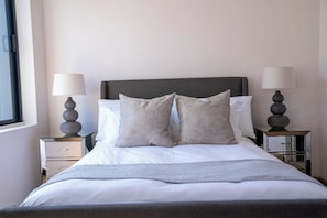 2 soverom, strykejern/-brett, wi-fi og sengetøy