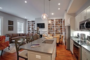 Toaster - Sophisticated Historic Remodeled 9 BR (Savannah)