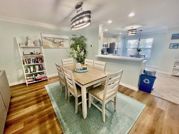 Interior - SEA Coast Court 37242 (Rehoboth Beach)