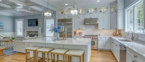 House, Multiple Beds, Pool Access, Pool View | Private kitchen | Coffee/tea maker