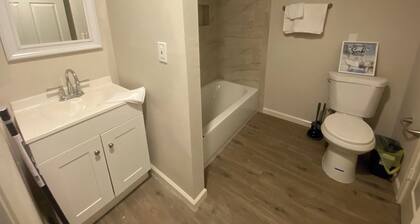 Fabulous 3-bedroom house with AC in Cleveland
