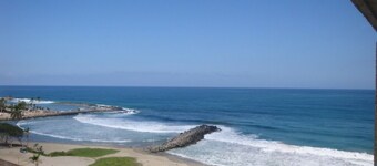 Apartment in Caraballeda with stunning ocean views