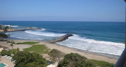 Apartment in Caraballeda with stunning ocean views