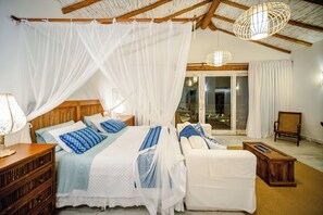 럭셔리 더블룸, 해변 전망 | 무료 WiFi, 침대 시트