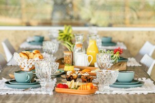 Desayuno continental incluido todos los días 