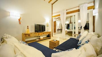 Lyxigt dubbelrum - utsikt mot stranden | Gratis wi-fi och sängkläder