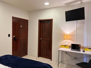 1 bedroom, iron/ironing board, WiFi