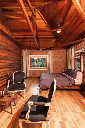 Chalet 22 | 1 多间卧室、隔音、免费 WiFi、床单