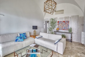 Smart TV - Villa Nicole by My Villa Collection (Capri)