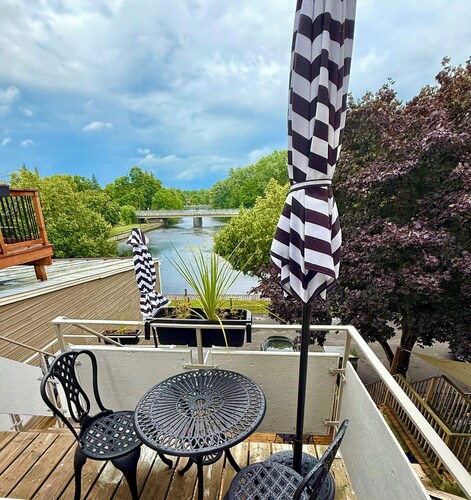 Designer Maisonnette with Stunning Tay Basin and Fountain View