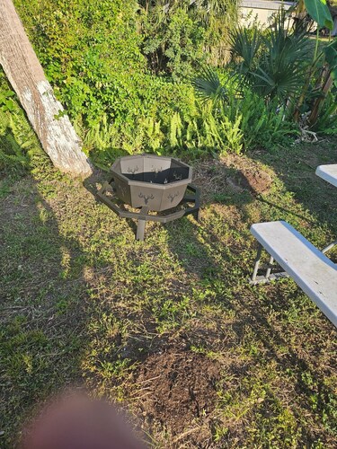 Charming Pet Friendly 3-bedroom 1- Bath house with WiFi & AC in Moore Haven