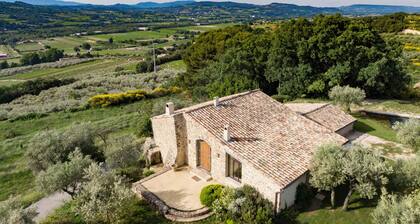Mas provençal with natural swimming pool