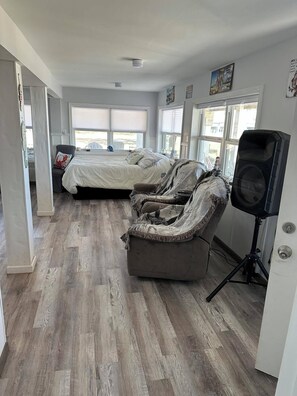 1 dormitorio, wifi gratis, ropa de cama y accesible en silla de ruedas