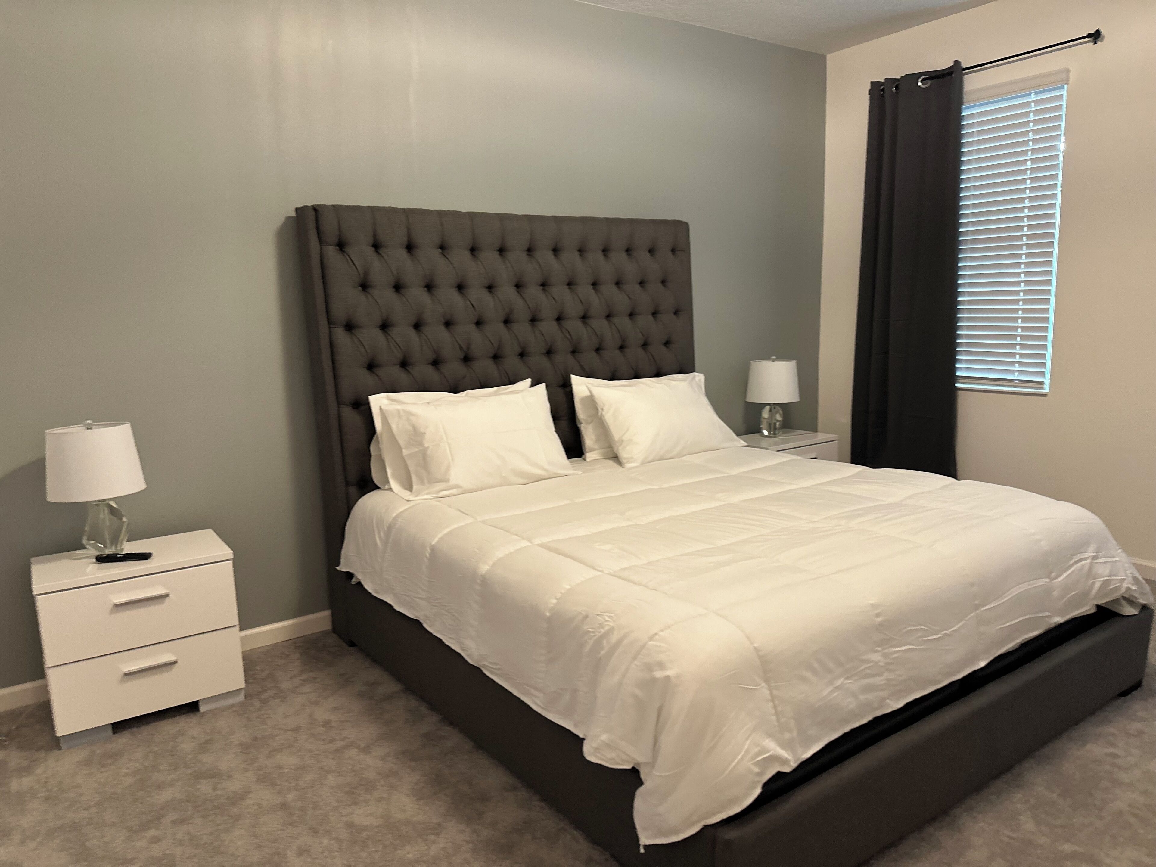 8 多间卧室、熨斗/熨衣板、WiFi、床单