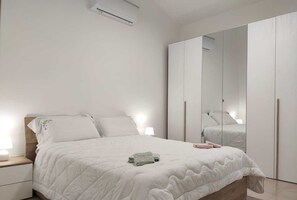 9 slaapkamers, een strijkplank/strijkijzer, wifi, beddengoed