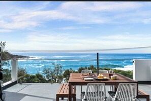 Outdoor dining - Beachside In Kioloa S (Kioloa)