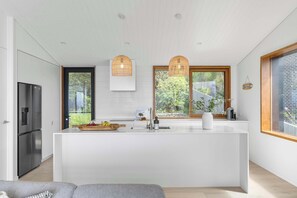 Interior - Beachside In Kioloa S (Kioloa)