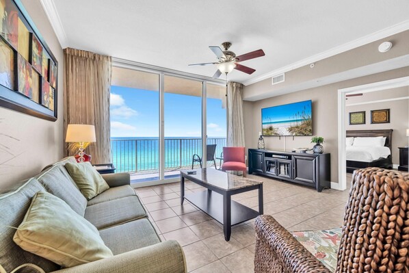 Apartment, Mehrere Betten (Tidewater 715) | Wohnbereich