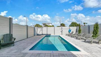 Maison, plusieurs lits (Golden Seashell East) | Piscine | Piscine extérieure, piscine chauffée