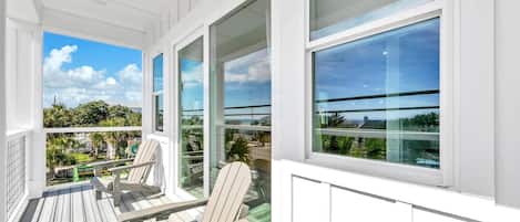 House, Multiple Beds (Golden Seashell West) | Terrace/patio
