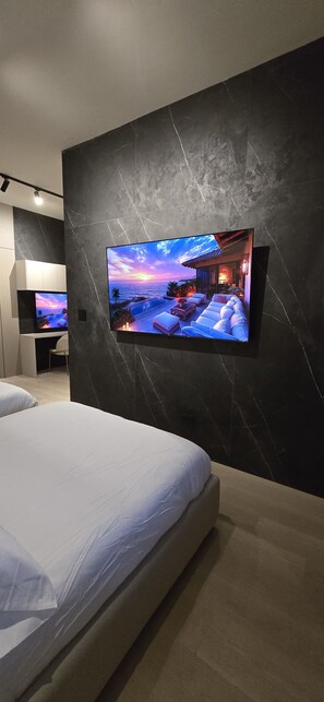 City Suite (104) | Egyptian cotton sheets, premium bedding, in-room safe, desk - La Résidence Panamá (Panama City)