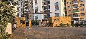 Exterior - A vibrant and connected hub blending urban living, green spaces, and convenience (Nairobi)