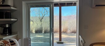 Cozy guest suite in Pisgah Forest with great access to the outdoors