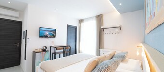 Velis - art & hospitality