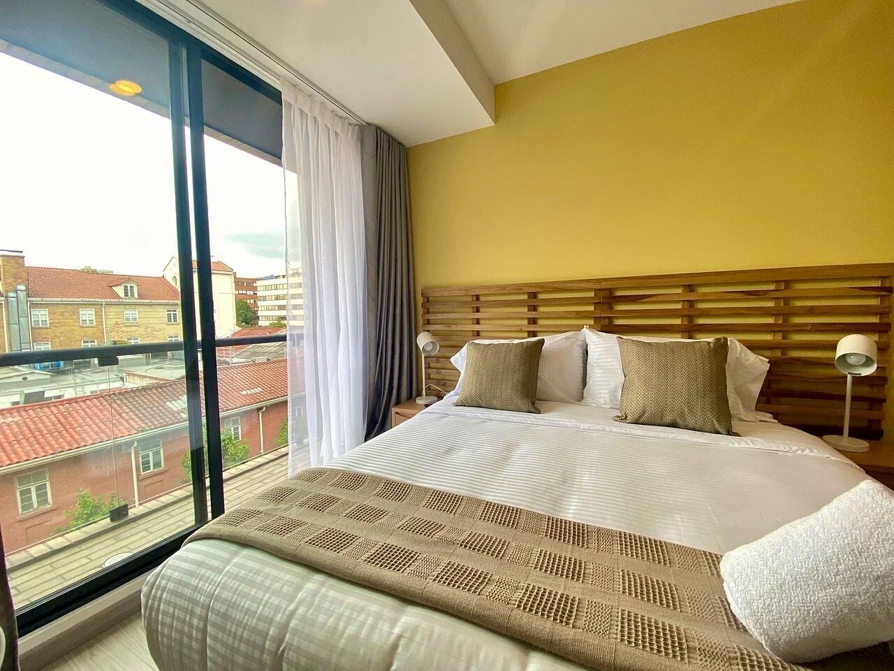 Premium Apartment (TF01I) | Individually decorated, desk, blackout curtains, iron/ironing board